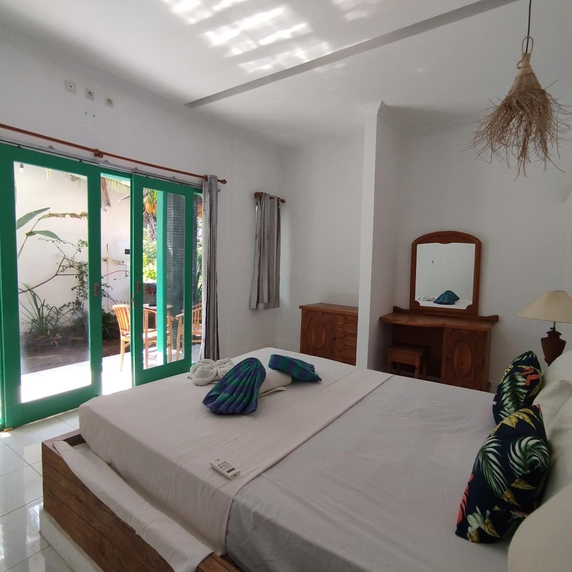 Palm Trees Villas Gili Air Cameră foto